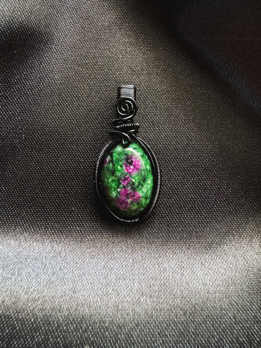 ruby zoisite pendy