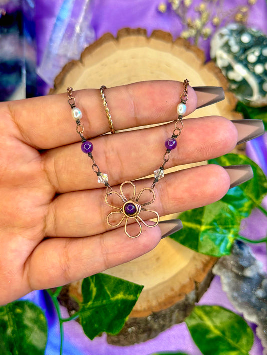 dainty flower necklace ❀