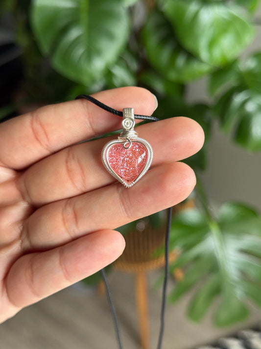 sparkly pink heart