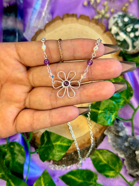 dainty flower necklace ❀