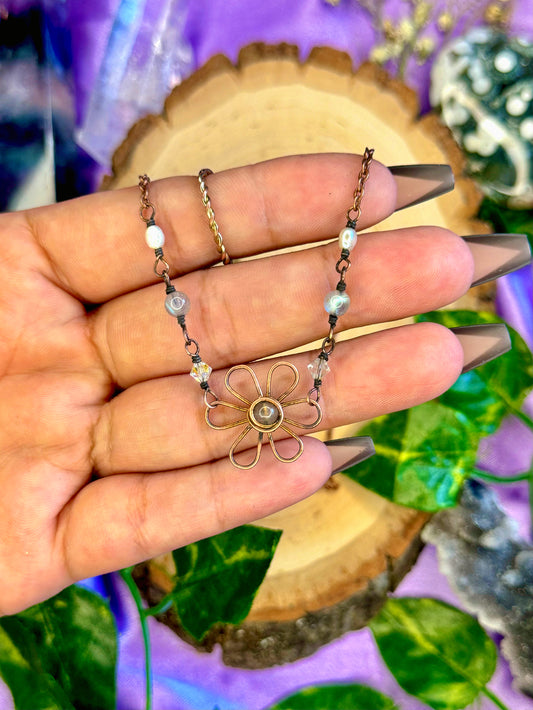 dainty flower necklace ❀