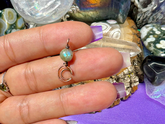 Mini Labradorite Moon