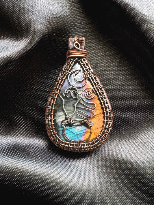 labradorite ghost & cauldron