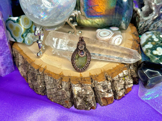 Moldavite x Black Opal